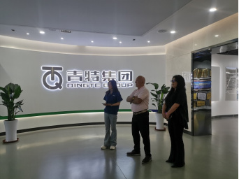Customer Visiting Qingte Group (1)